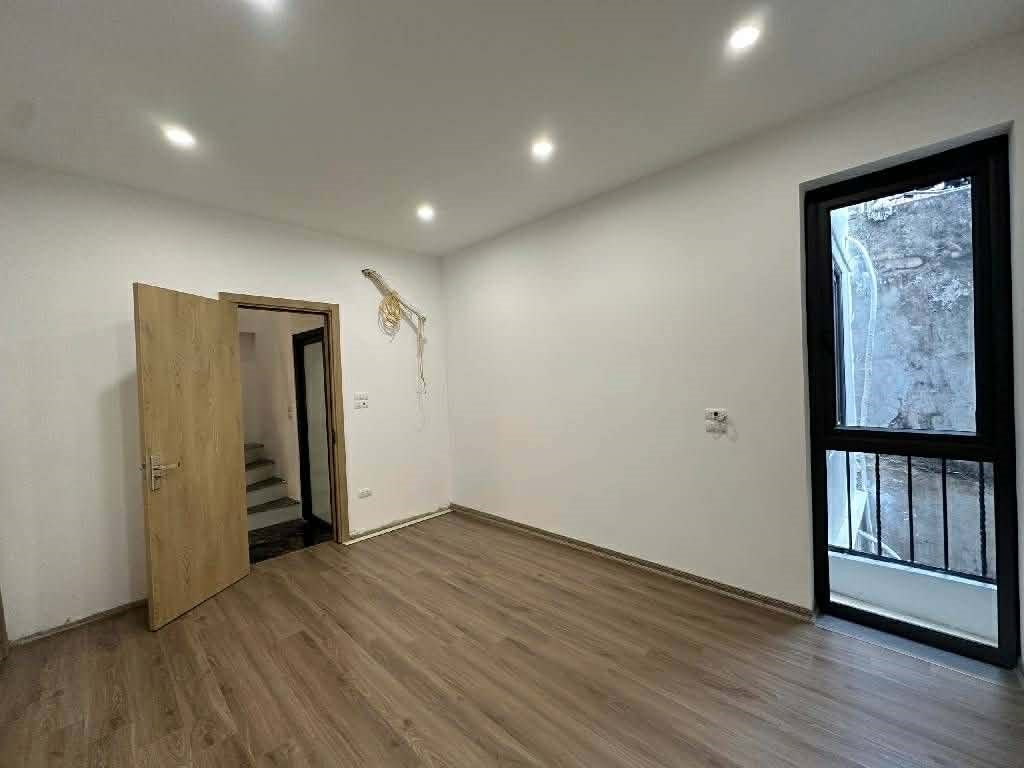 NHÀ PHỐ TRUNG PHỤNG 28m2 5 TẦNG_NGÕ THÔNG_NHÀ THOÁNG SÁNG VỀ Ở NGAY, nhỉnh 6 tỷ